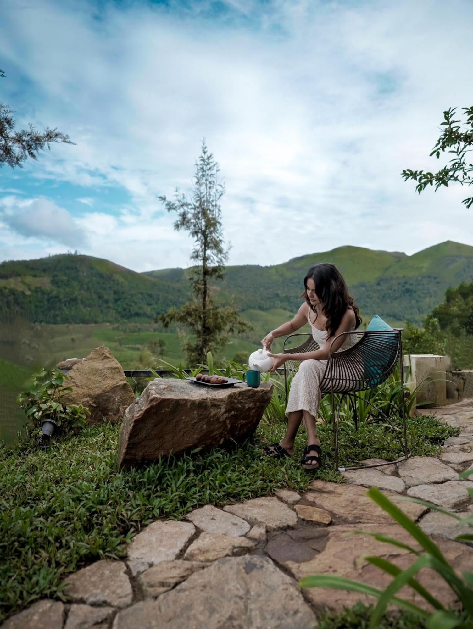 Tea & Tranquility By Moksha Stays วากามอน ภายนอก รูปภาพ